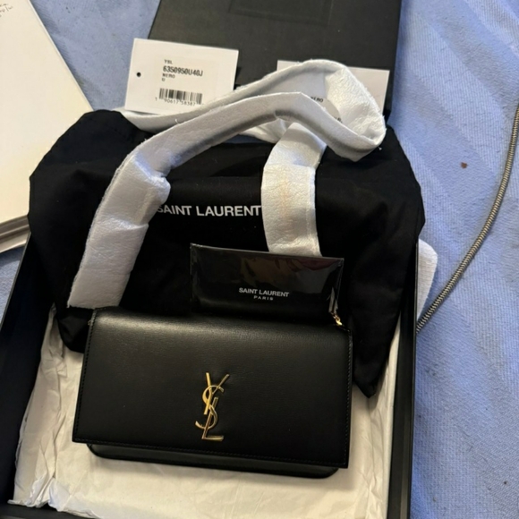 Saint Laurent Classic Monogram Phone Holder Shoulder Leather Black - Picture 2 of 2